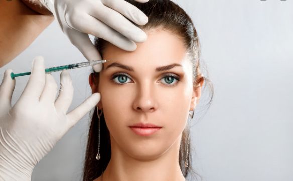 Comment réparer une paupière ou un sourcil tombant à cause du Botox ?
